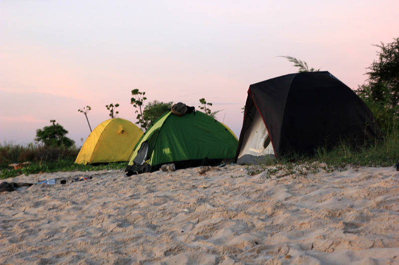 Tenda-tenda di Gili Kondo